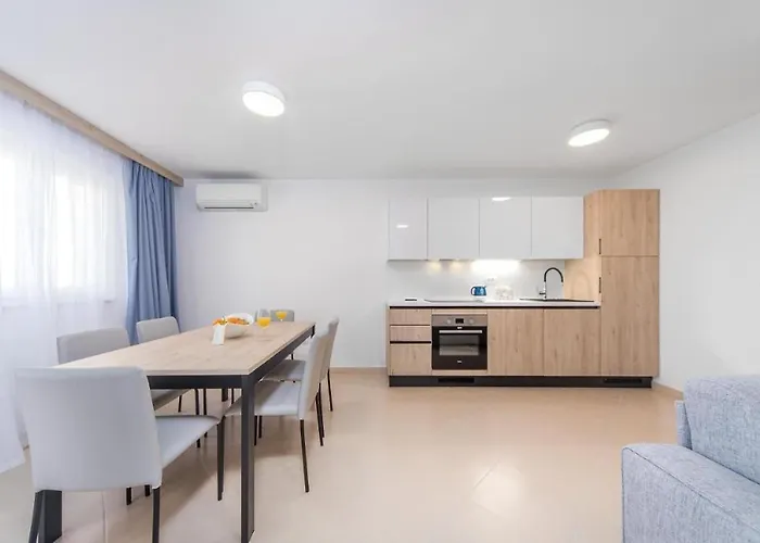 Apartament Maris Garden Palace